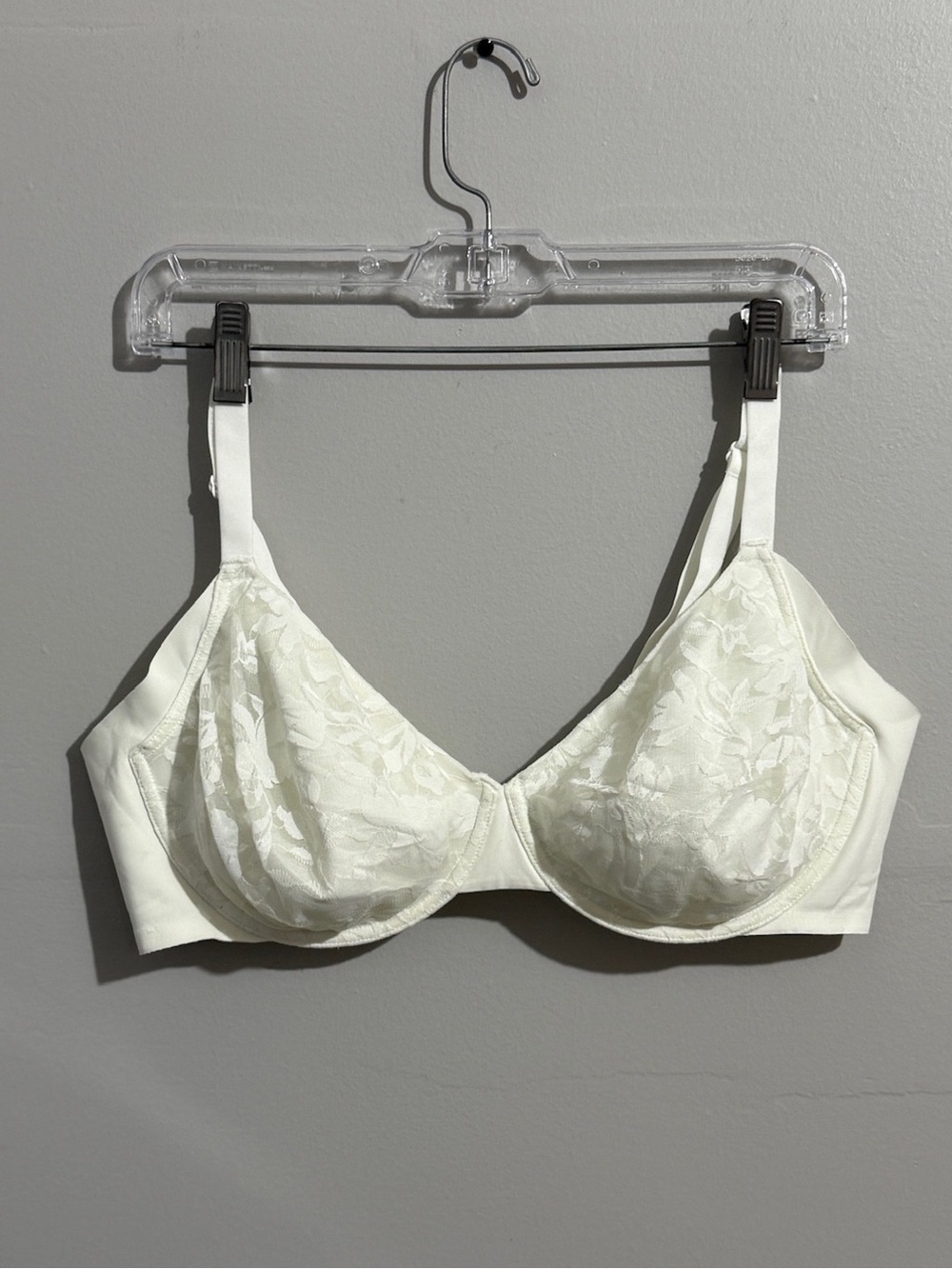 Warners Bra Womens 40D Leaves Motif Underwire Soft Lightweight Comfort T Shirt